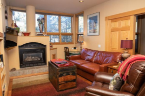 1934 Soda Springs condo